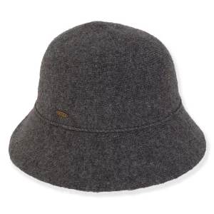 Oakridge | Women's Soft Wool Cloche Silver Accent Cuffs | AD1621