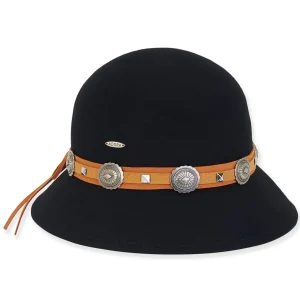 Women's Wool Felt Cloche Faux Leather Concho Stud Band | AD1420 B